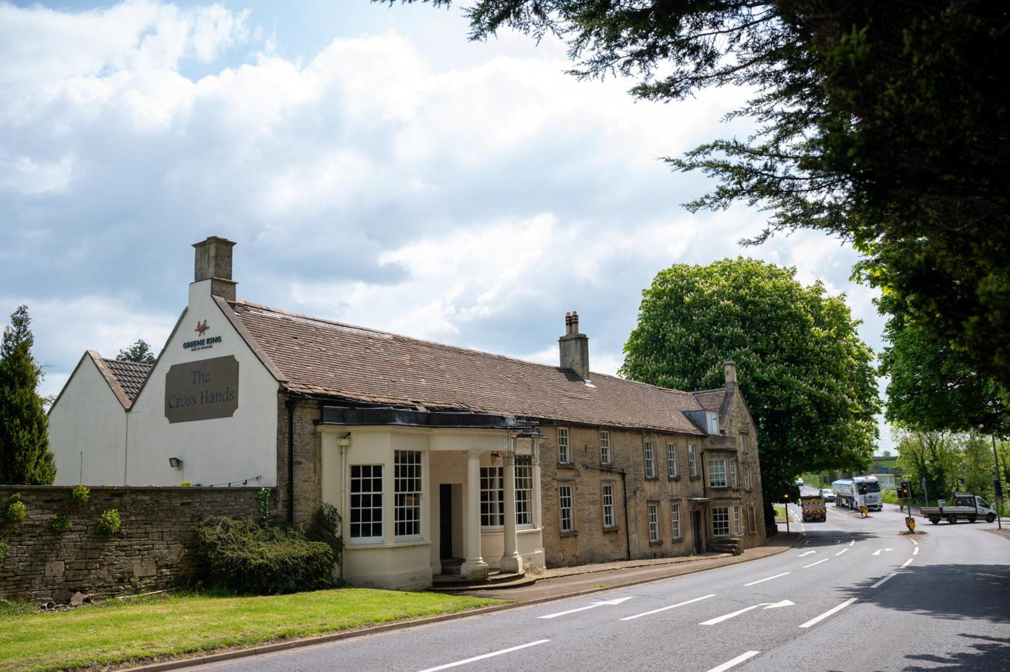 Cross Hands Hotel By Greene King Inns Old Sodbury Exterior photo