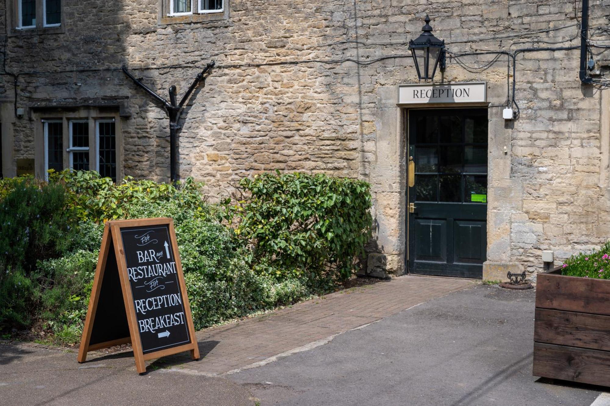 Cross Hands Hotel By Greene King Inns Old Sodbury Exterior photo