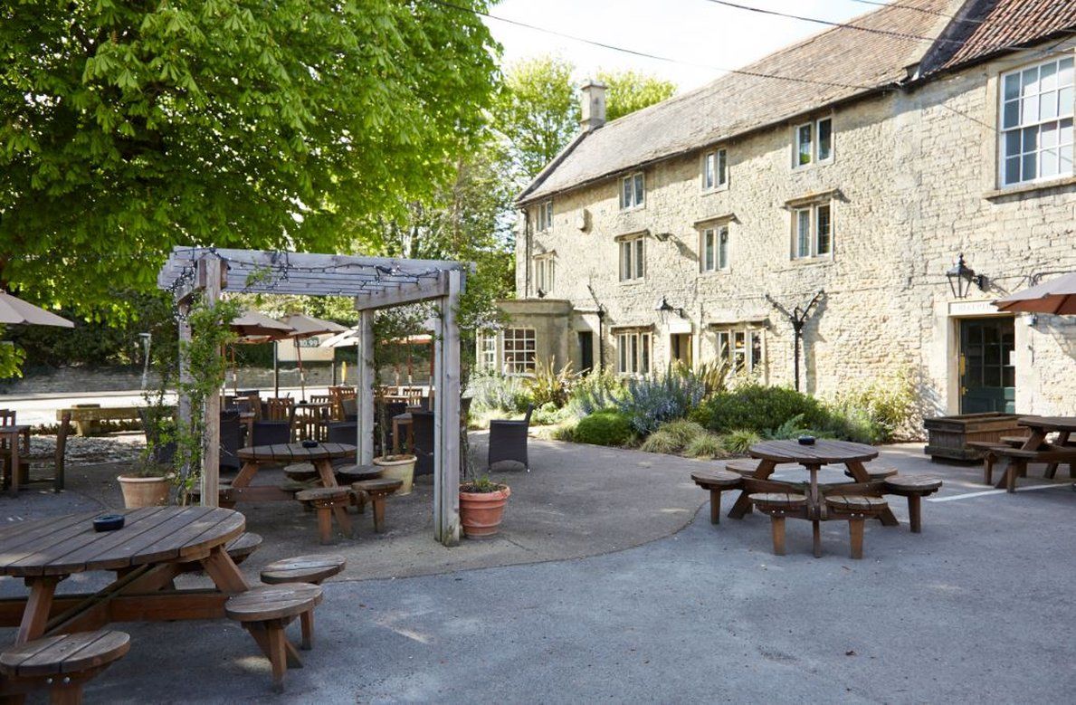 Cross Hands Hotel By Greene King Inns Old Sodbury Exterior photo